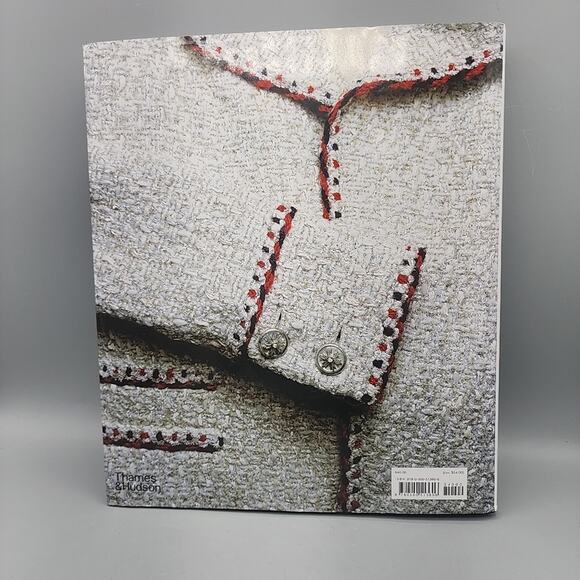 Chanel Collections and Creations Book Coffee Table Hardcover Fashion Photos - Picture 2 of 16